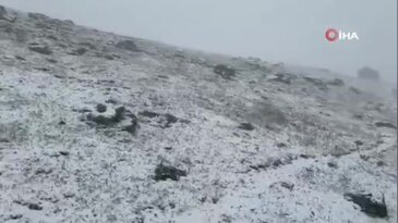 Sonbahar gelmeden kış geldi! Eylül ayında kar yağdı...