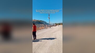 Bursa'da anız yangını: Ekiplerin müdahalesi sürüyor