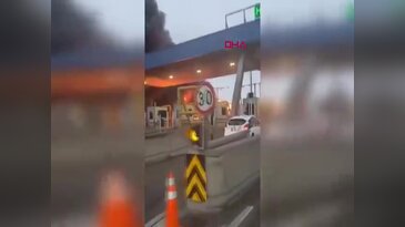 Feci kaza sonrası otobüs alev alev yandı: Ölü ve yaralılar var...