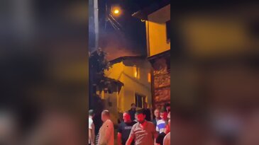 Bursa'da başkanın evi alevlere teslim oldu!