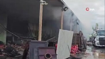 Bursa'da herkes uykudayken yangın çıktı! Ekipler alarma geçti