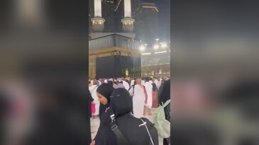 Galatasaraylı taraftar Kabe'de Fenerbahçe için öyle bir dilekte bulundu ki...
