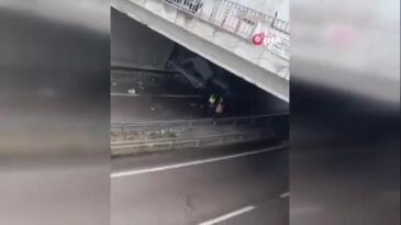 Bursa'da yağmur sonrası feci an! TIR bir anda makasladı