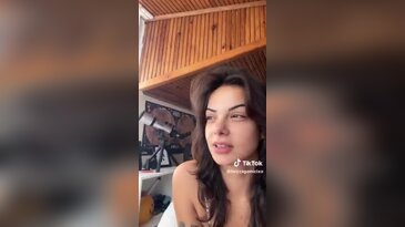 Ağlaya ağlaya yardım istedi: "Kendimi yok etmek üzereyim"