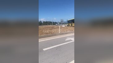 Bursa'da feci kaza! Otobüs direğe çarptı!