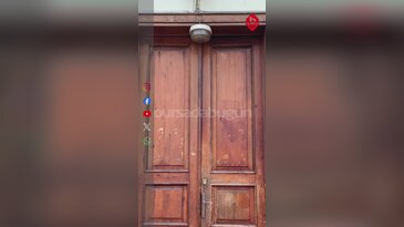 Bursa'da tarihi caminin duvarındaki çatlaklar dikkat çekti