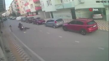 Bursa'da yola fırlayan çocuğa motosiklet çarptı!