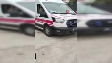 Ortaokulda kız öğrenci, sınıf arkadaşını bıçakladı