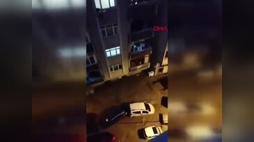 Sel dev metropolü adeta esir aldı! Görüntüler korkunç