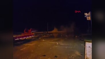 Bursa'da fırtına sahili vurdu! Taşlar yerinden söküldü