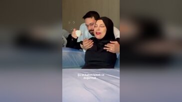 Bursalı kadının suda doğum görüntüleri olay oldu! Kahve içerek kamera karşısında...