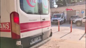 İnşaat iskelesinden başına tahta parçası düşen işçi ağır yaralandı