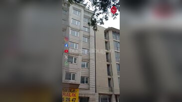 Bursa'nın en işlek caddelerinde neler oluyor? Tablo aynı, ilanlar ardı ardına asıldı...