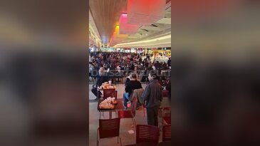 29 Ekim'de Bursa'da dikkat çeken manzara! AVM'ler doldu