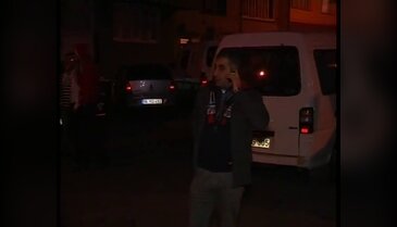 Bıçaklı gaspçı telefon çaldı