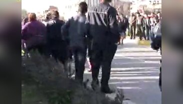Linç edilmekten son anda kurtuldu