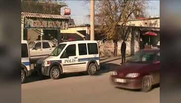 Laf attı diye yaşlı adamı öldürdüler