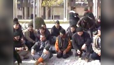 Seyyar satıcılardan oturma eylemi