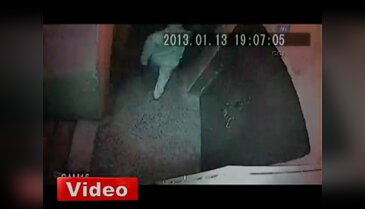 Kasa hırsızları kameraya yakalandı