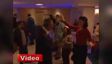  Eğlenceye 'engel' tanımadılar 