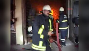 Tarihi Bedesten Çarşısı'nda yangın