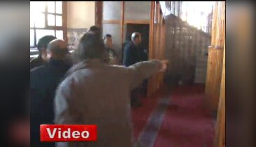 Müezzin polis, hırsızı yakaladı