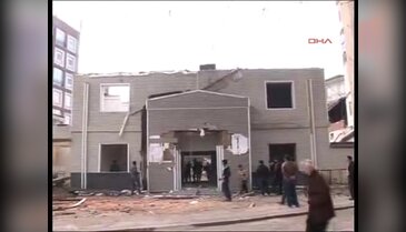 Düğün salonu yıkımında hurdaya akın