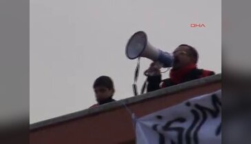 Hastane çatısında eylem