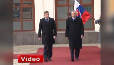 Erdoğan'dan Slovakça "merhaba asker"