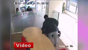 Bankada oturduğu sandalye felç bıraktı