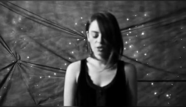 Demet Evgar - Farketmeden