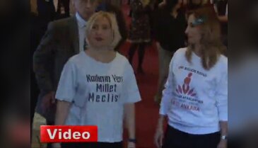Kadın vekillerden danslı eylem