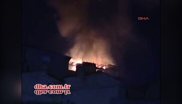 Beyoğlu'nda alevli gece!
