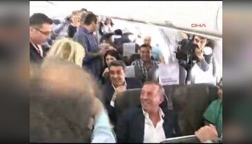 Ali Ağaoğlu'nu uçakta büyük sürpriz