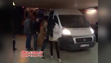 Beyoğlu'nda fuhuş baskını!
