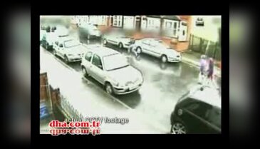 Uyuşturucu dağıtım aracına hücum ettiler