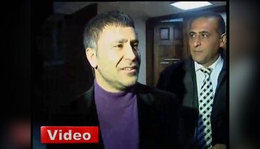 Tanıklar önce Kuran'a el bastı