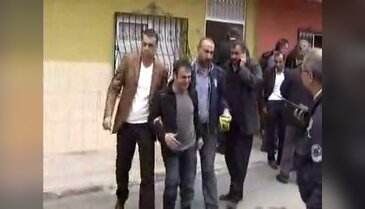 Eşini karnındaki bebeğiyle öldürdü