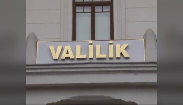 Bursa Valiliği 'TC'yi tabeladan kaldırdı ancak....