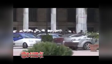 İÜ'de polis önlemi!..
