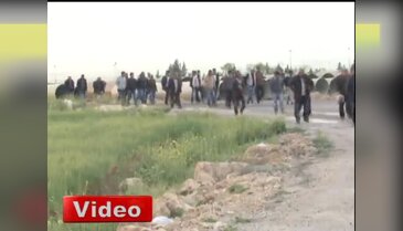 300 işçi yolu kapattı