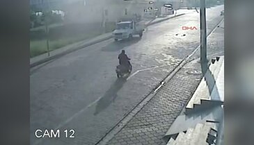 İşçiler yola savruldu