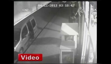 Kar maskeli hırsızlar kamerada