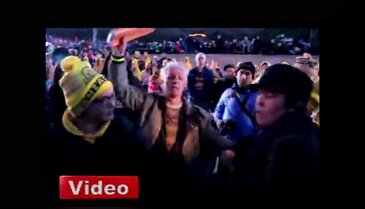 Anzak töreninde protesto