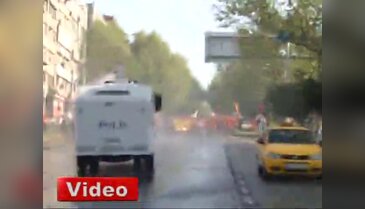 Gösterilerde iki gazeteci yaralandı