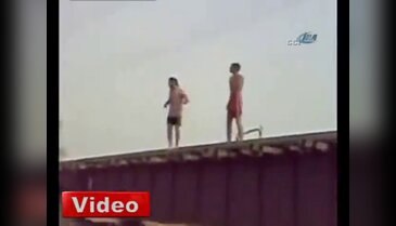 Ölümle dalga geçiyorlar