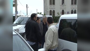 Kürtaj parası için amcası ve yengesini öldürdü!