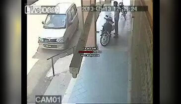Motosiklete tecavüz etti!