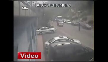 Otomobili durdurmak için canından oluyordu