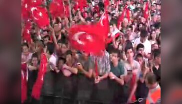 Hadise yürek hoplattı